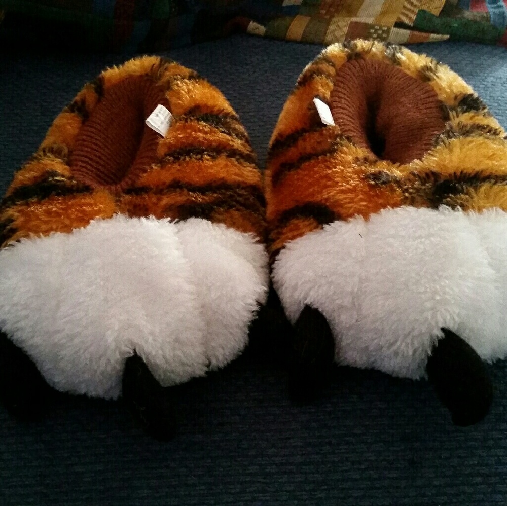 Unisex toddler tiger slippers